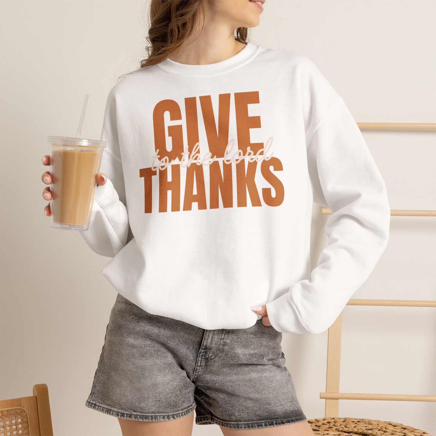 Give Thanks to the Lord Sweatshirt — Cozy Thanksgiving Crewneck
