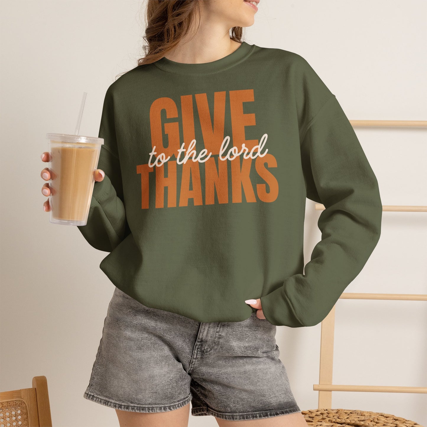 Give Thanks to the Lord Sweatshirt — Cozy Thanksgiving Crewneck
